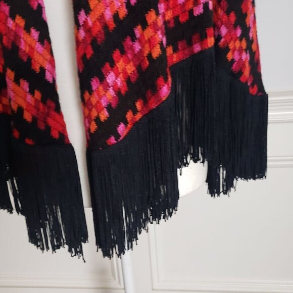 Vintage Handwoven Boho Scarf Cape Wrap Vibrant Geometric Pattern & Black Fringe - Picture 6 of 15
